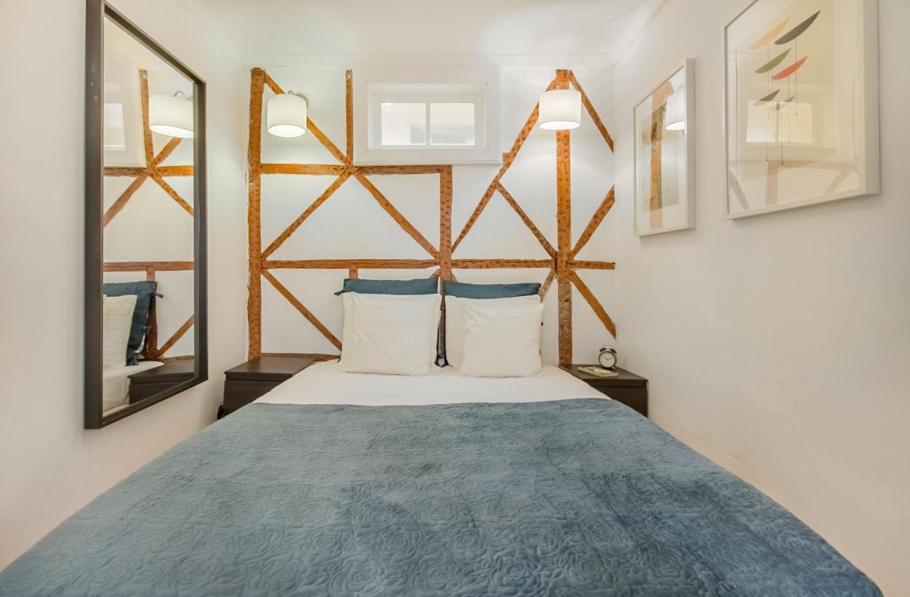 Unique And Stylish Flat In Historic Lisbon Apartman Kültér fotó