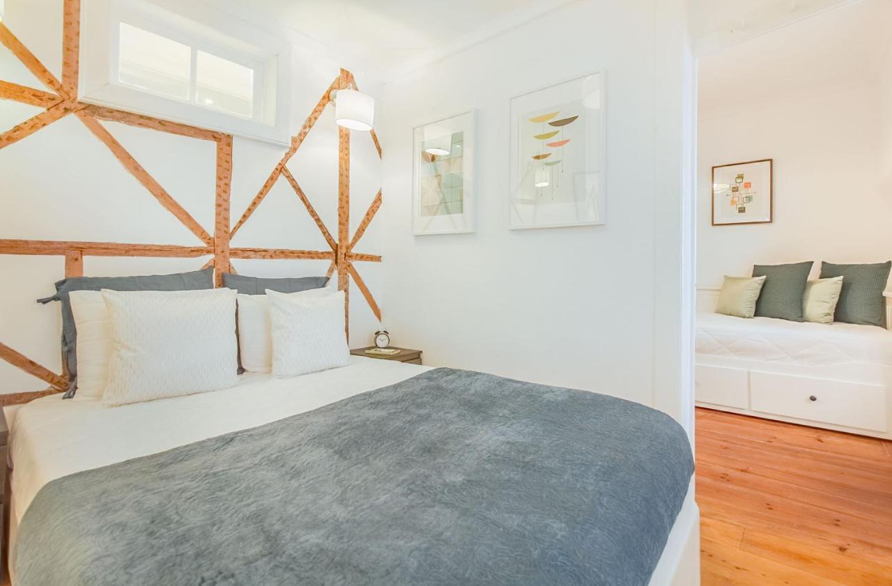 Unique And Stylish Flat In Historic Lisbon Apartman Kültér fotó