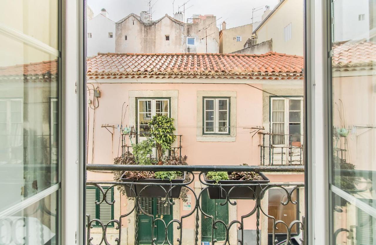 Unique And Stylish Flat In Historic Lisbon Apartman Kültér fotó